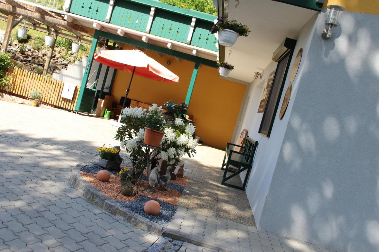 Ferienwohnung Kleissner Grossklein Exterior photo